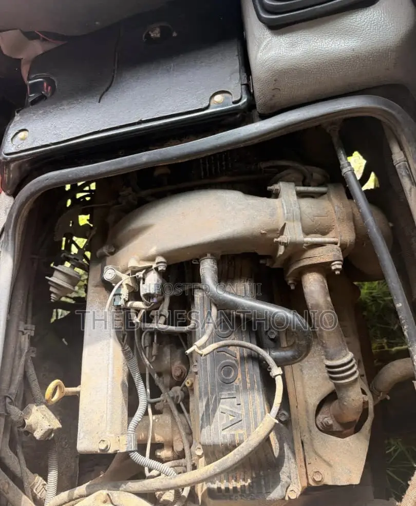 Toyota Coaster 1999 White