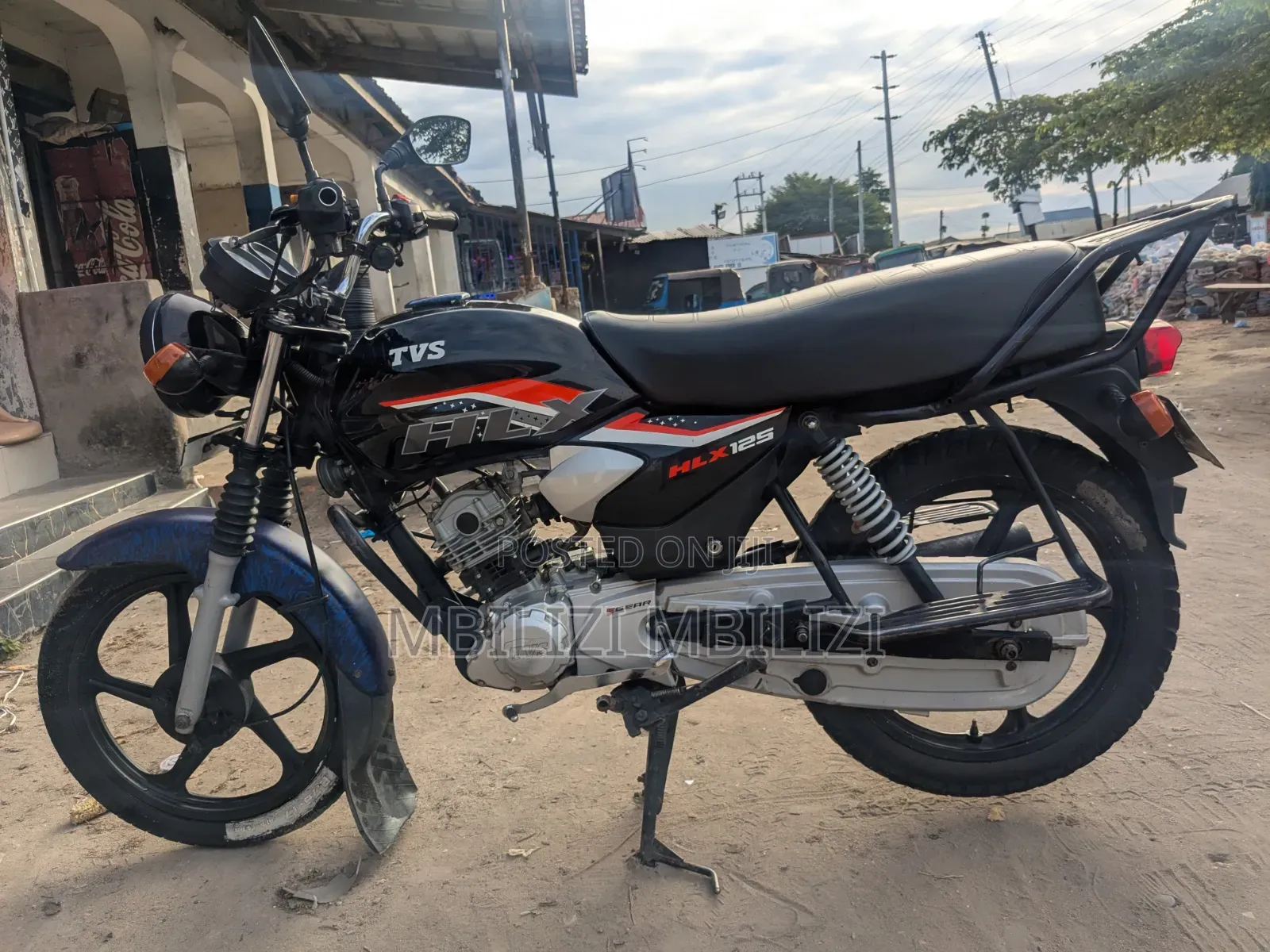TVS HLX 125 2025 Black