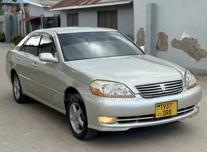 Toyota Mark II 2004 Beige