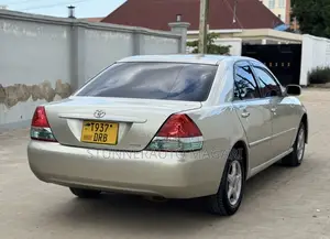 Toyota Mark II 2004 Beige