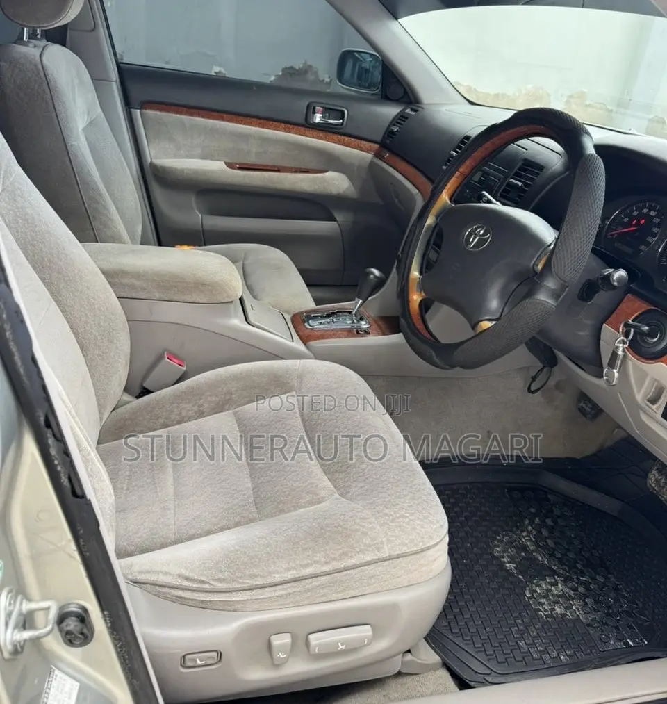Toyota Mark II 2004 Beige