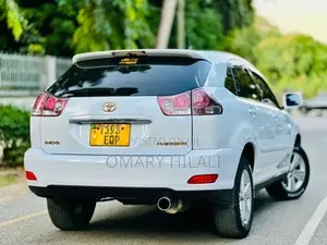 Toyota Harrier 2006 White