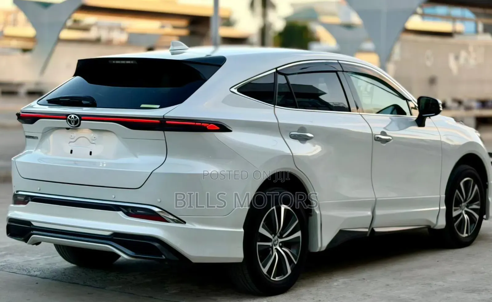 Toyota Harrier 2022 White