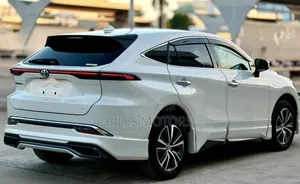 Toyota Harrier 2022 White