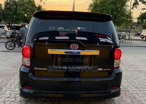 Toyota Corolla Rumion 2009 Black