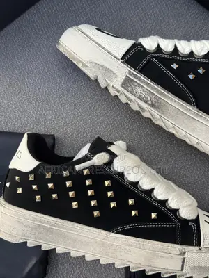 Numeriś Atelier Sneakers Featuring a Thick,Chunky Serrated Rubber Sole