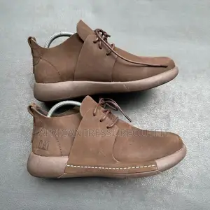 Caterpillar Noots Casual Boot Featuringa Distinctive Split Sole Design