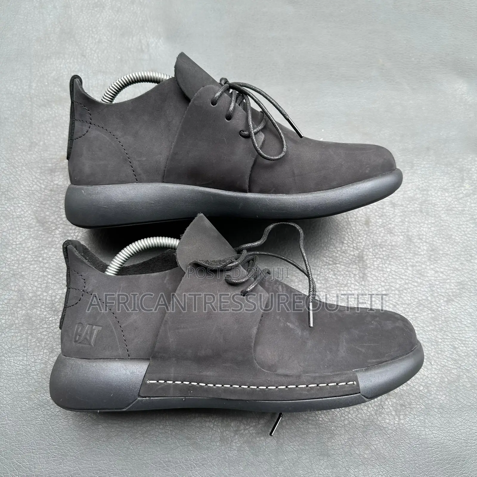 Caterpillar Noots Casual Boot Featuringa Distinctive Split Sole Design