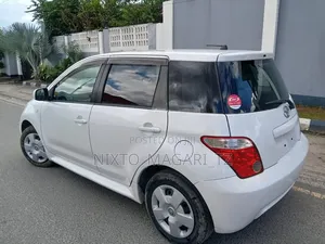 Toyota IST 2005 White