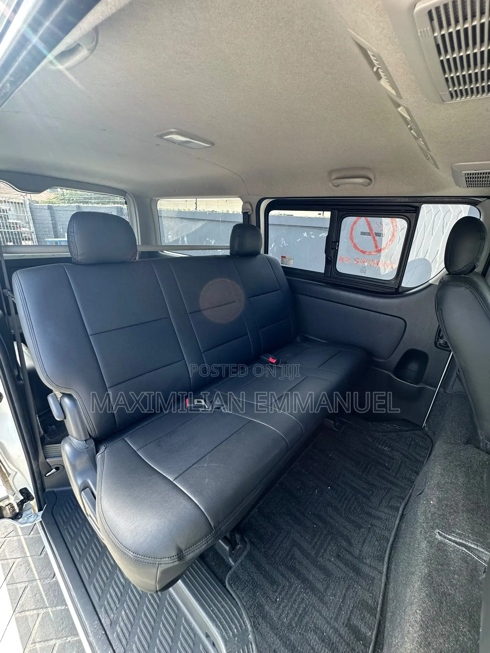Toyota HiAce 2011 White