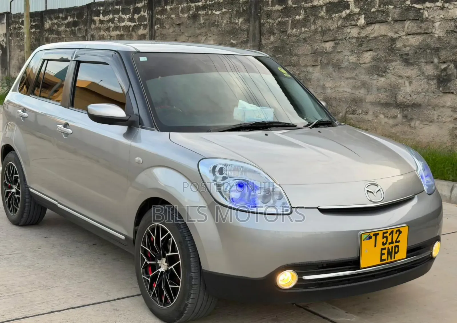 Mazda Verisa 2010 Silver