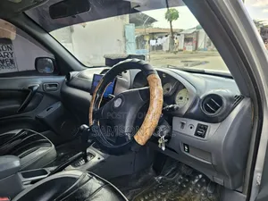 Toyota RAV4 2002 Silver
