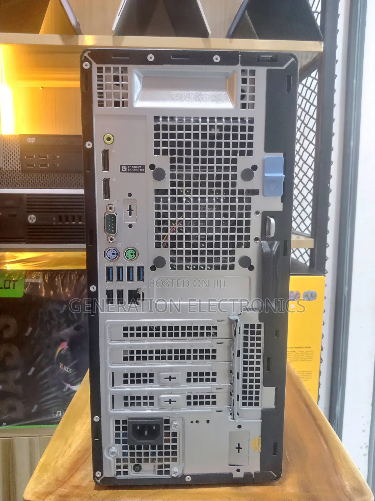 Desktop Computer Dell Optiplex 7070 8GB Intel Core i7 HDD+SSD 256GB