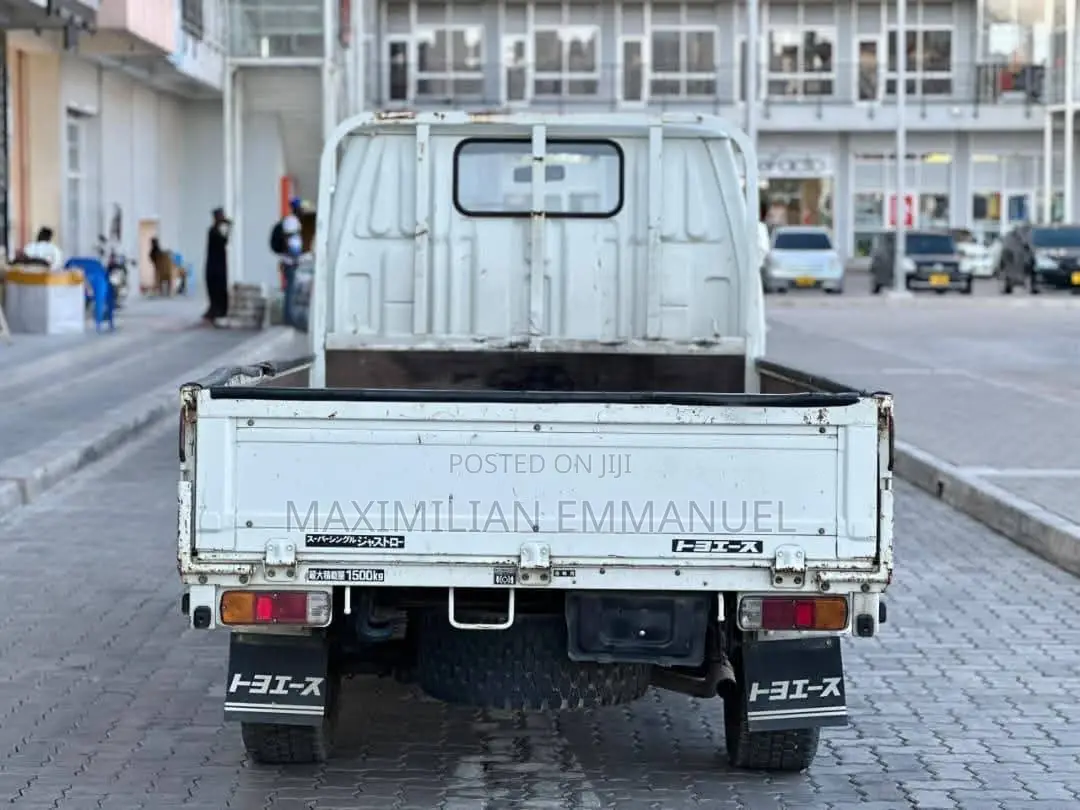 Toyota Toyoace Truck Spring Juu Nyuma Na Mbele Study/Tundu(6) Single