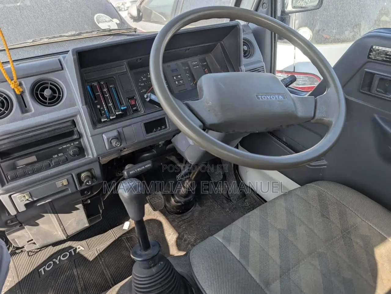 Toyota Toyoace Truck Spring Juu Nyuma Na Mbele Study/Tundu(6) Single