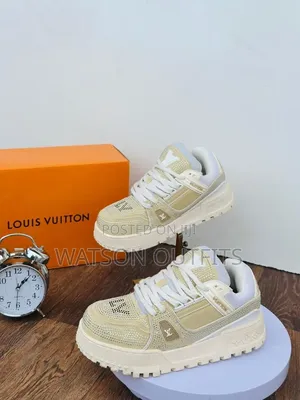 Lv Original or Louis Vuitton Brand Men's Leather Sneakers With Crystal