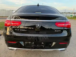 Mercedes-Benz GLC-Class 2017 Black