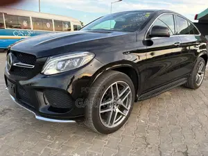 Mercedes-Benz GLC-Class 2017 Black