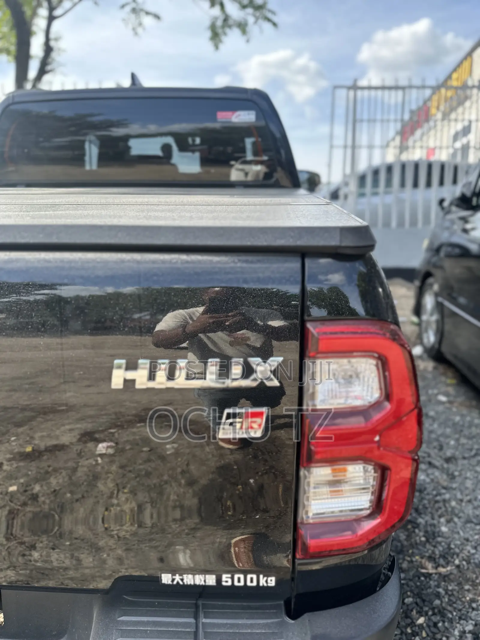 Toyota Hilux 2024 Black