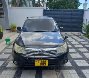 Subaru Forester 2010 Black
