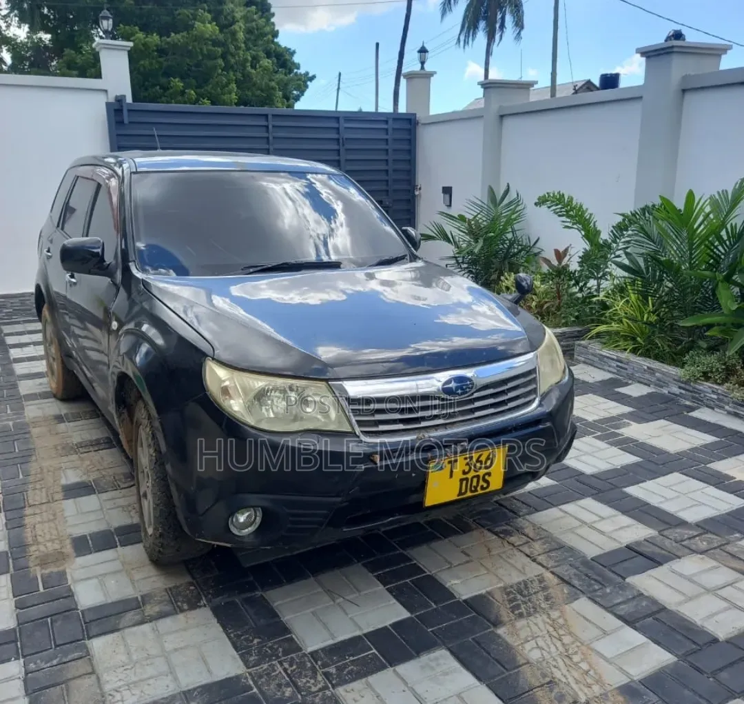 Subaru Forester 2010 Black