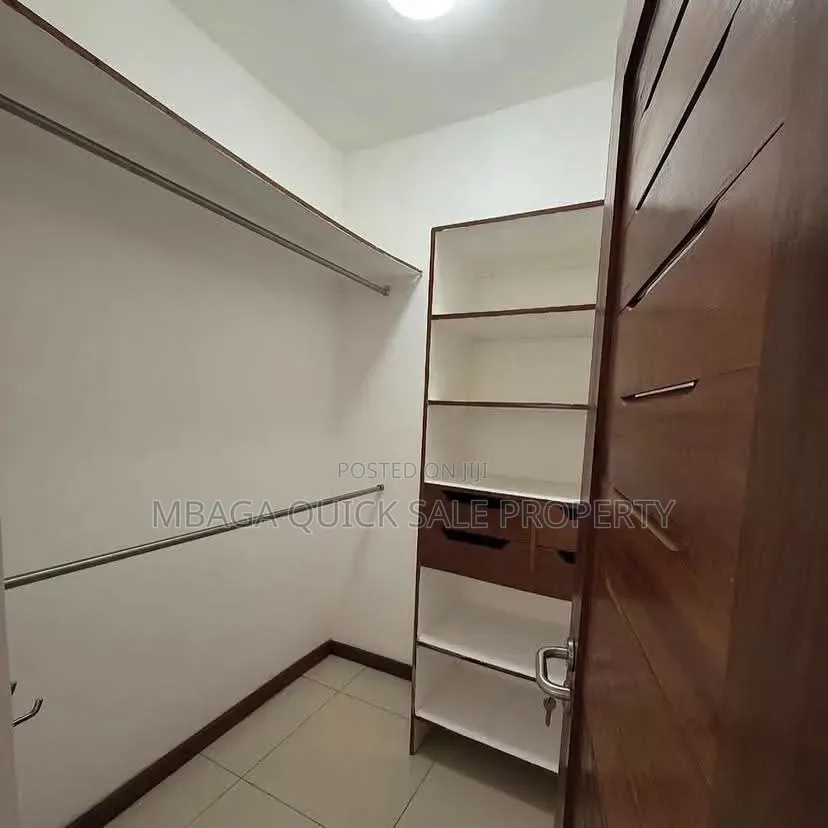 4bdrm House in Oyster Bay for rent