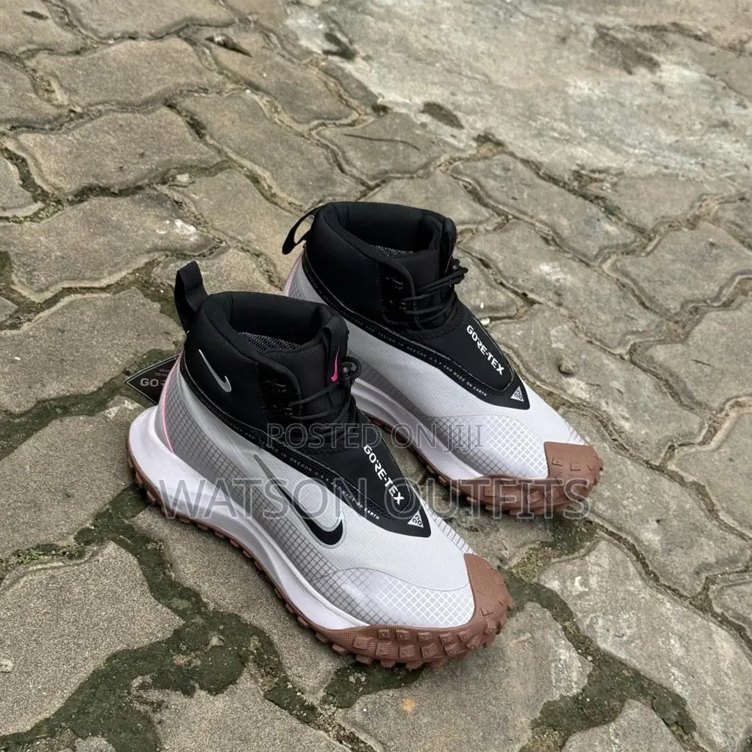 Nike Goretex Brand Executive Sneakers or Footwears Very Original