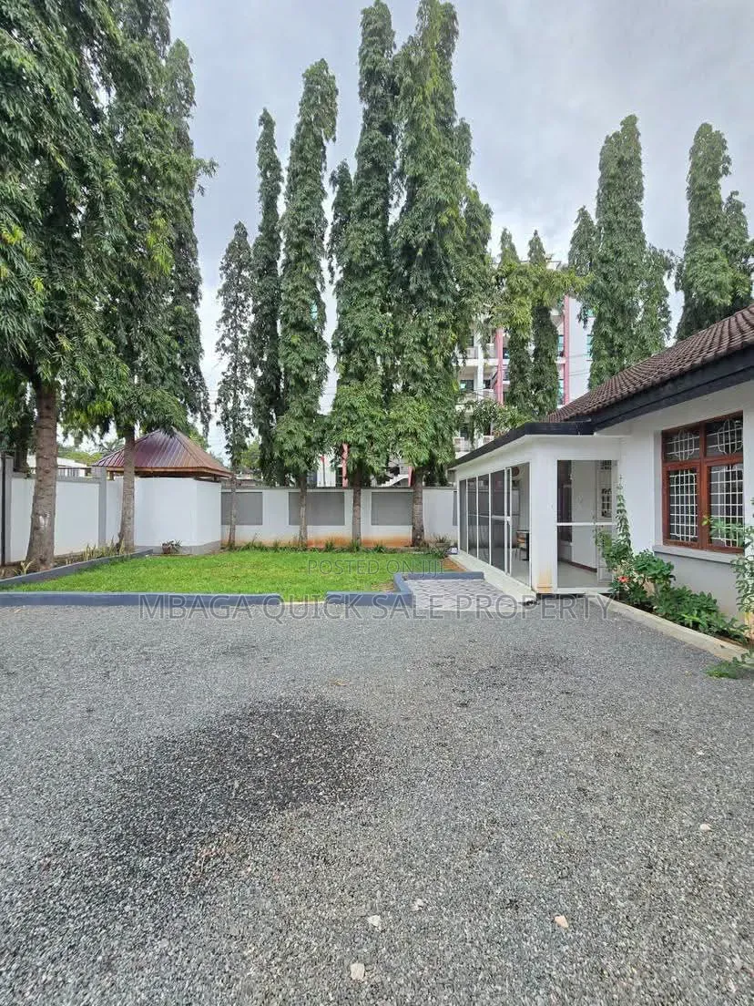 3bdrm House in Mikocheni for rent