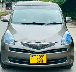 Toyota Ractis 2008 Ivory