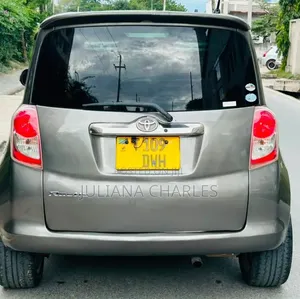 Toyota Ractis 2008 Ivory