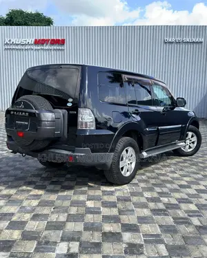 Mitsubishi Pajero 2006 Black