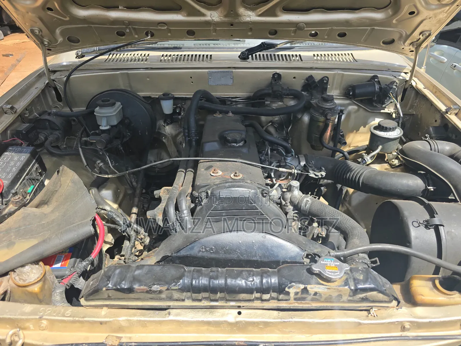 Toyota Hilux 1998 Beige
