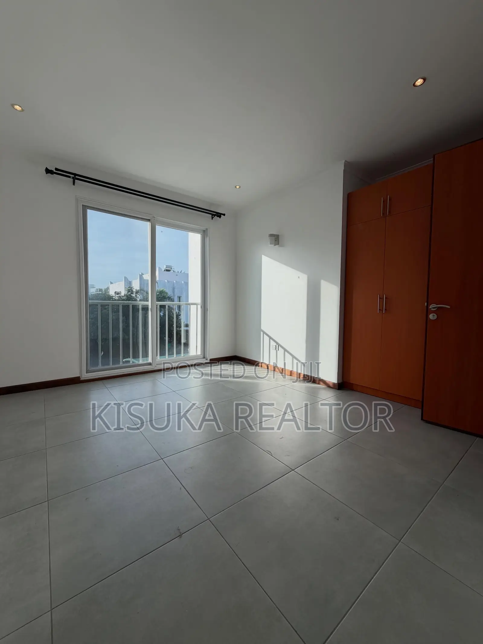5bdrm Villa in Kisuka Real Estate, Oyster Bay for rent