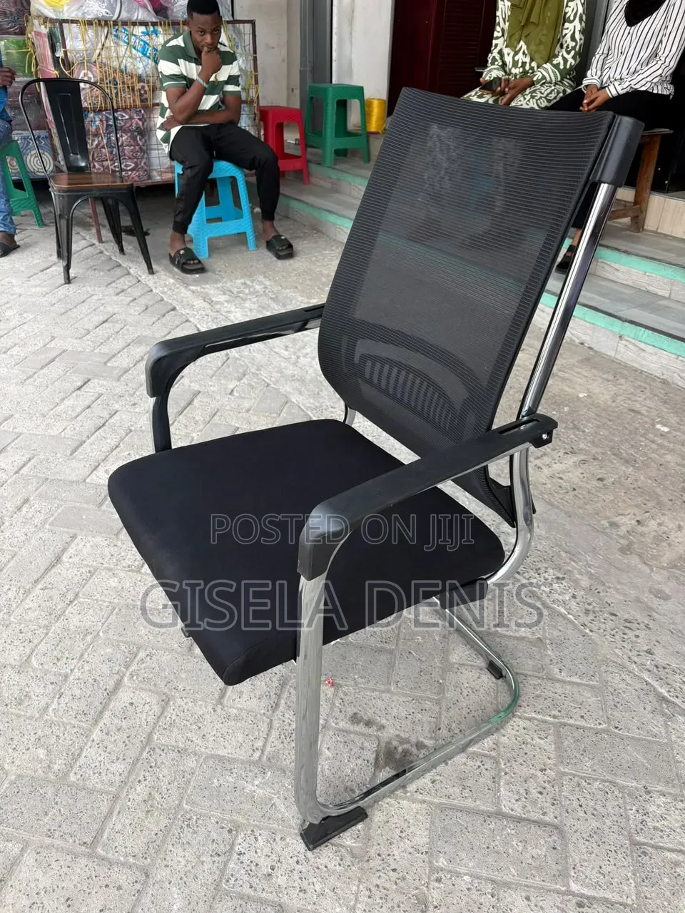 Visitor's Chair With Arms