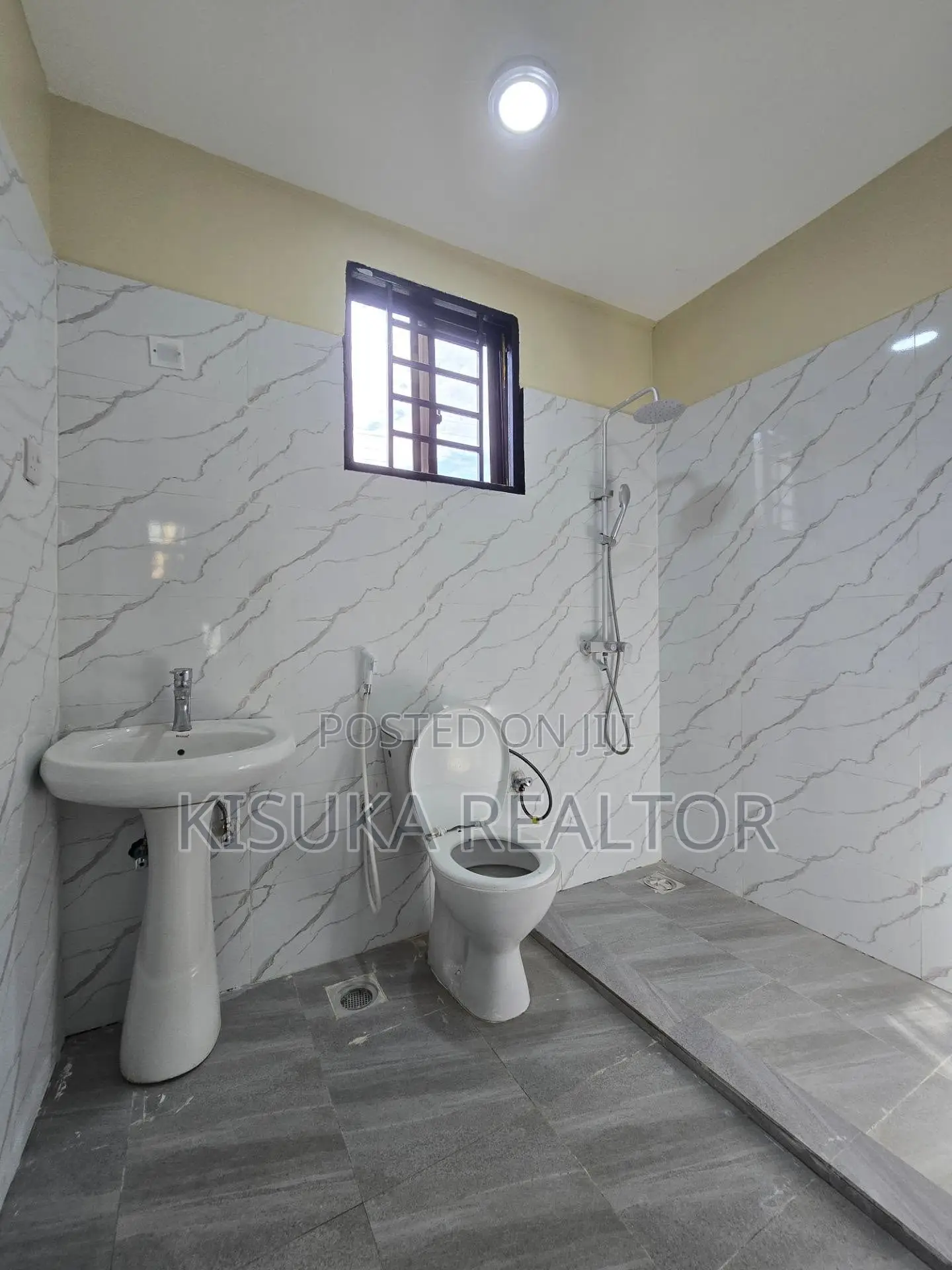 7bdrm House in Masaki for rent