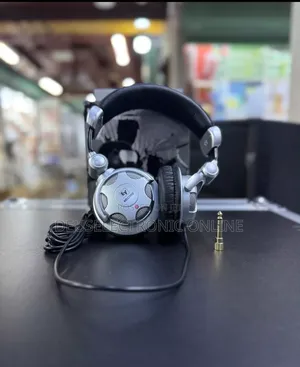 Headphones 270,000/=