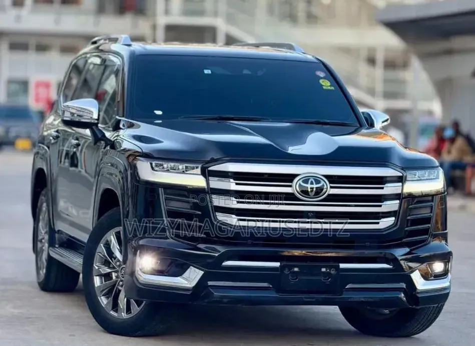 Toyota Land Cruiser 2023 Matt Black