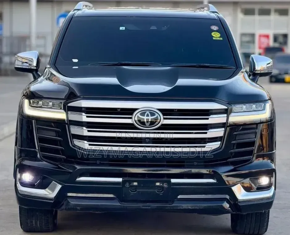 Toyota Land Cruiser 2023 Matt Black