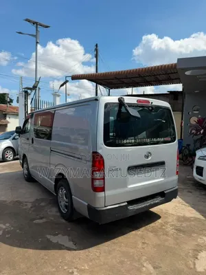 Toyota HiAce 2011 Grey