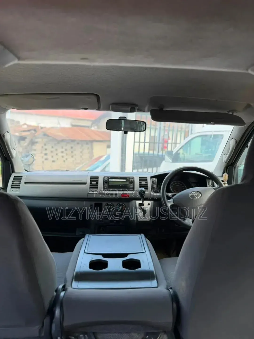 Toyota HiAce 2011 Grey