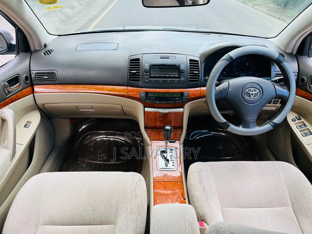 Toyota Premio 2004 Silver