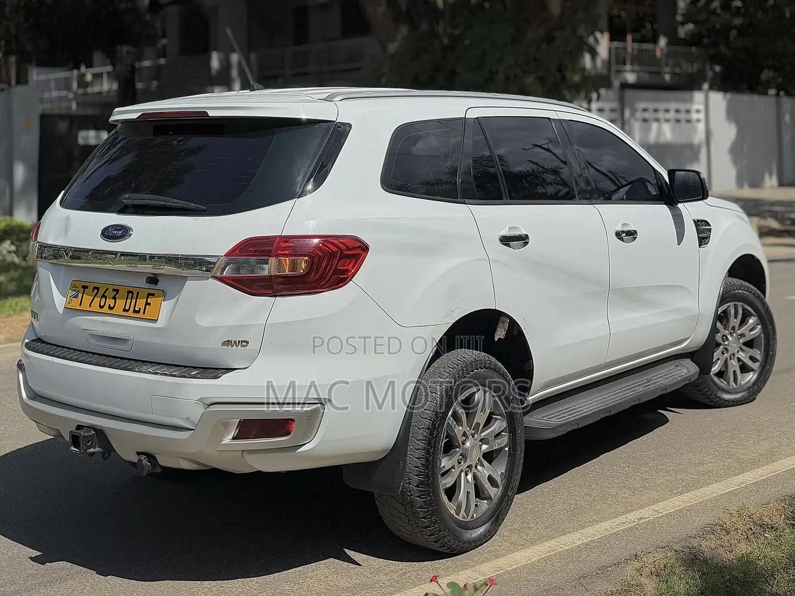 Ford Everest 2017 White