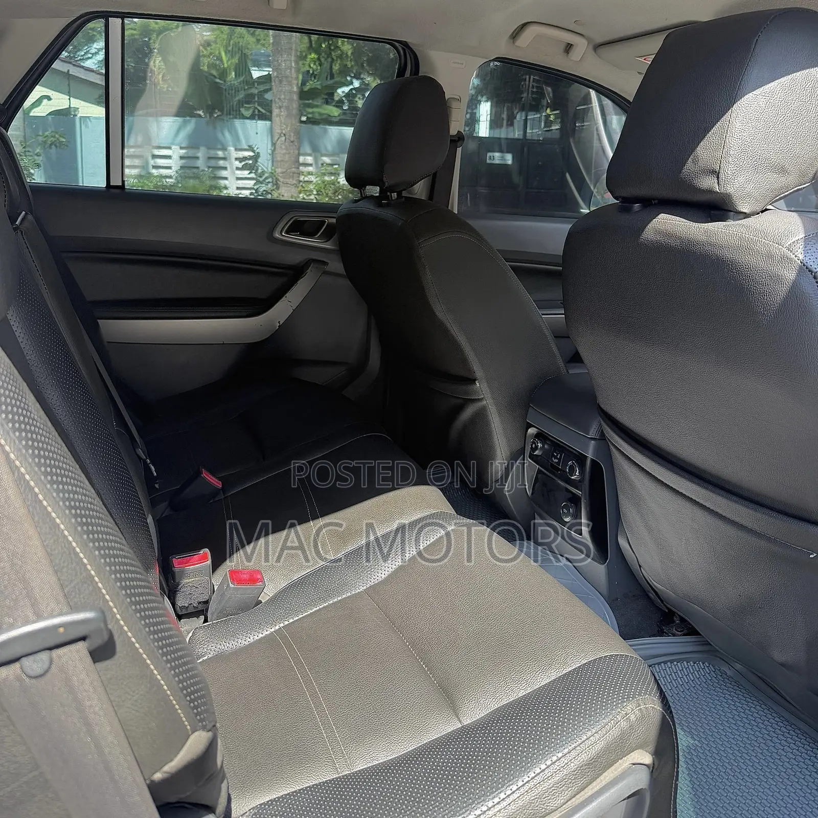 Ford Everest 2017 White