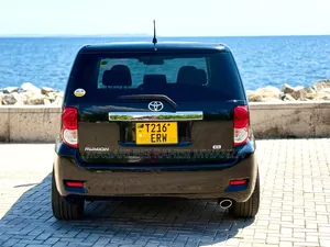Toyota Corolla Rumion Hatchback 1.5 FWD 2008 Black