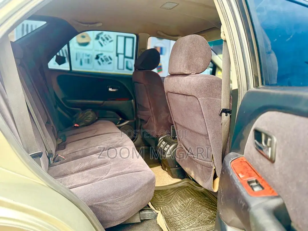 Toyota Harrier 2004 Beige