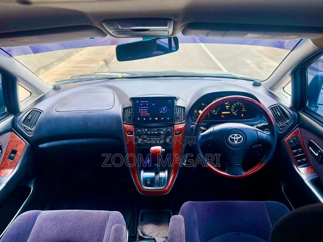 Toyota Harrier 2004 Beige