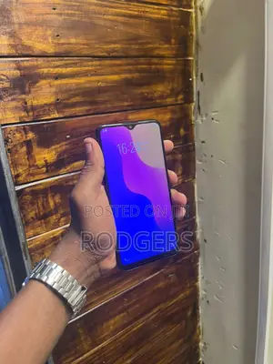 New Vivo Y93 128 GB Black