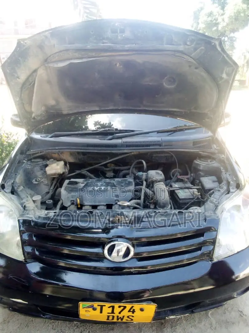 Toyota IST 2006 Black