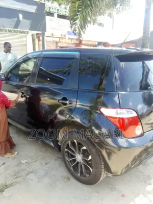Toyota IST 2006 Black