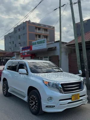 Toyota Land Cruiser Prado 2016 Off white